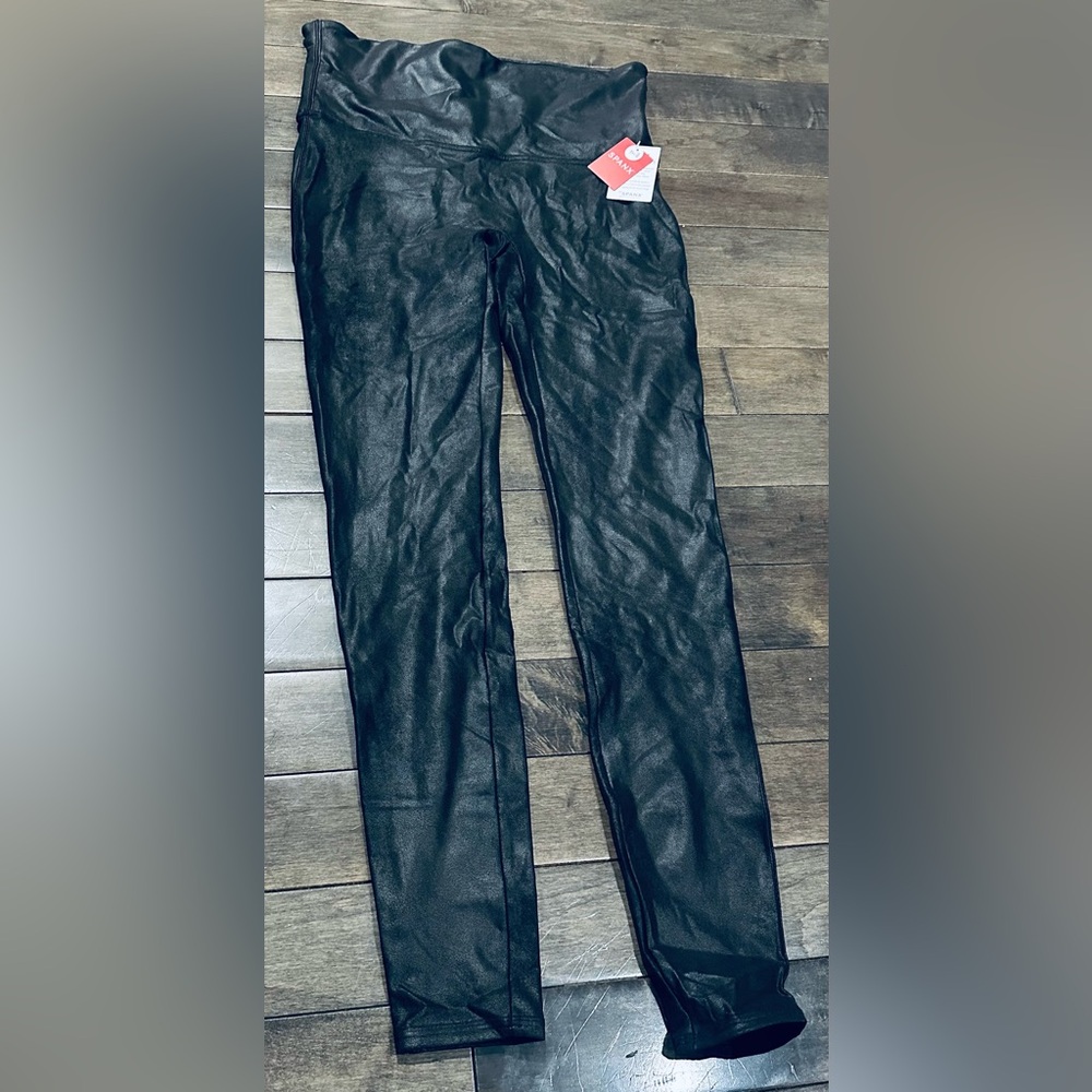 NWT Women’s Sz 1X Tall Black Spanx Faux Leather Moto Leggings